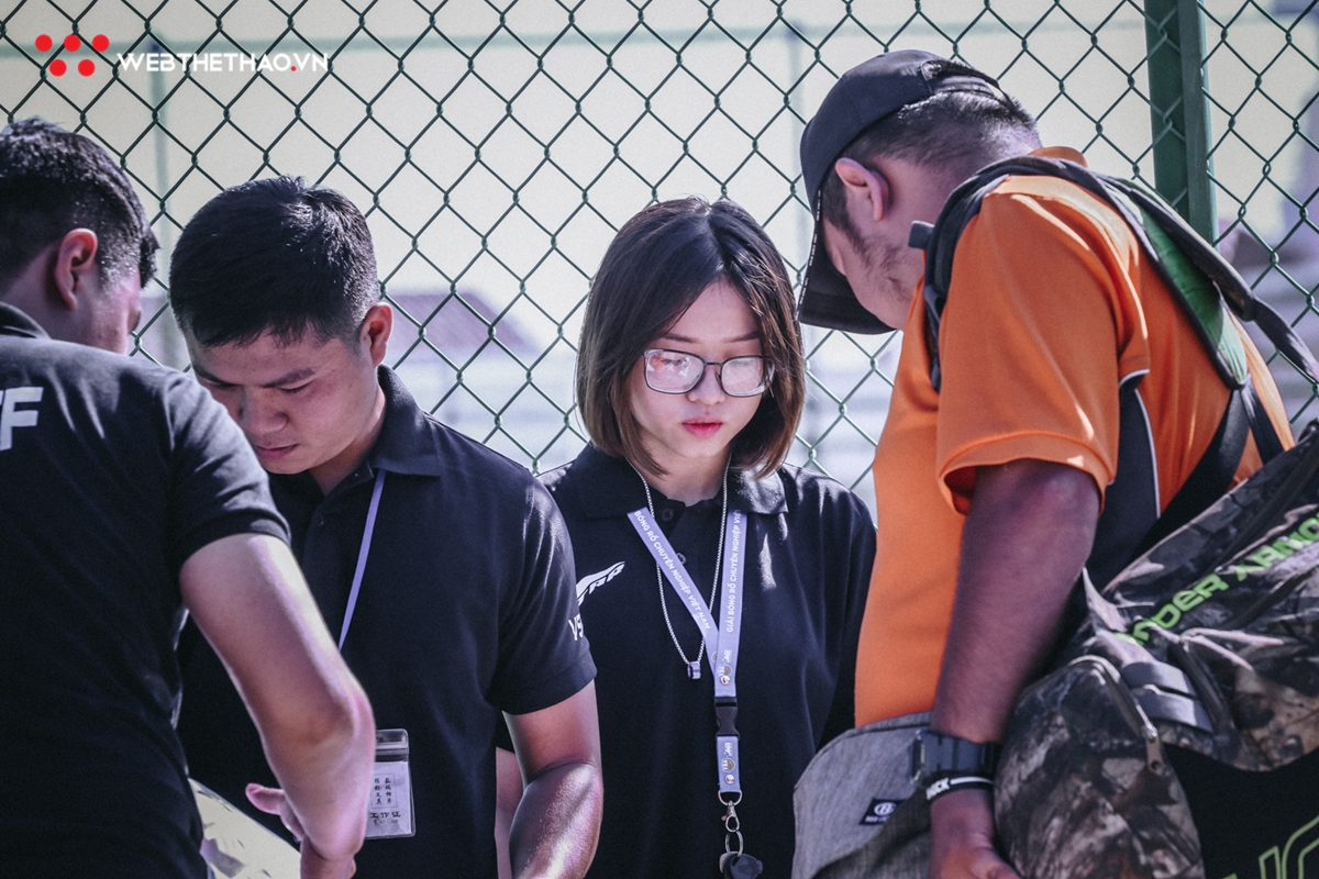 Khai mạc giải Bóng rổ 4x4 Vstar League 2019: Cháy hết mình cùng quả bóng cam bất chấp cái nắng chói chang Khai mạc giải Bóng rổ 4x4 Vstar League 2019: Cháy hết mình cùng quả bóng cam bất chấp cái nắng chói chang